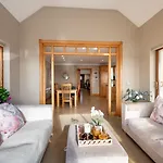 4 Bedroom Overlooking The Sea In Connemara Σπίτι διακοπών