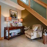 Σπίτι διακοπών 4 Bedroom Overlooking The Sea In Connemara Rossaveel