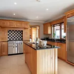 4 Bedroom Overlooking The Sea In Connemara Σπίτι διακοπών *