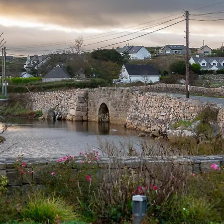 Casa de Férias 4 Bedroom Overlooking The Sea In Connemara Rossaveel