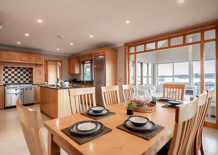 4 Bedroom Overlooking The Sea In Connemara Σπίτι διακοπών *